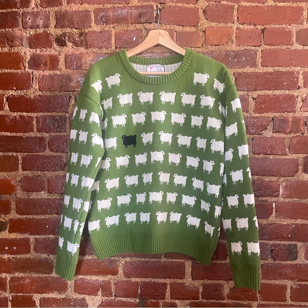 NWT Warm & Wonderful Men’s “Diana Edition” Wool Sheep Sweater - Size L